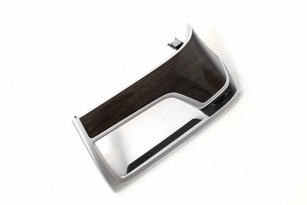 Dashboard glove box trim – BMW 7 Series G11 G12 (2015-2022)