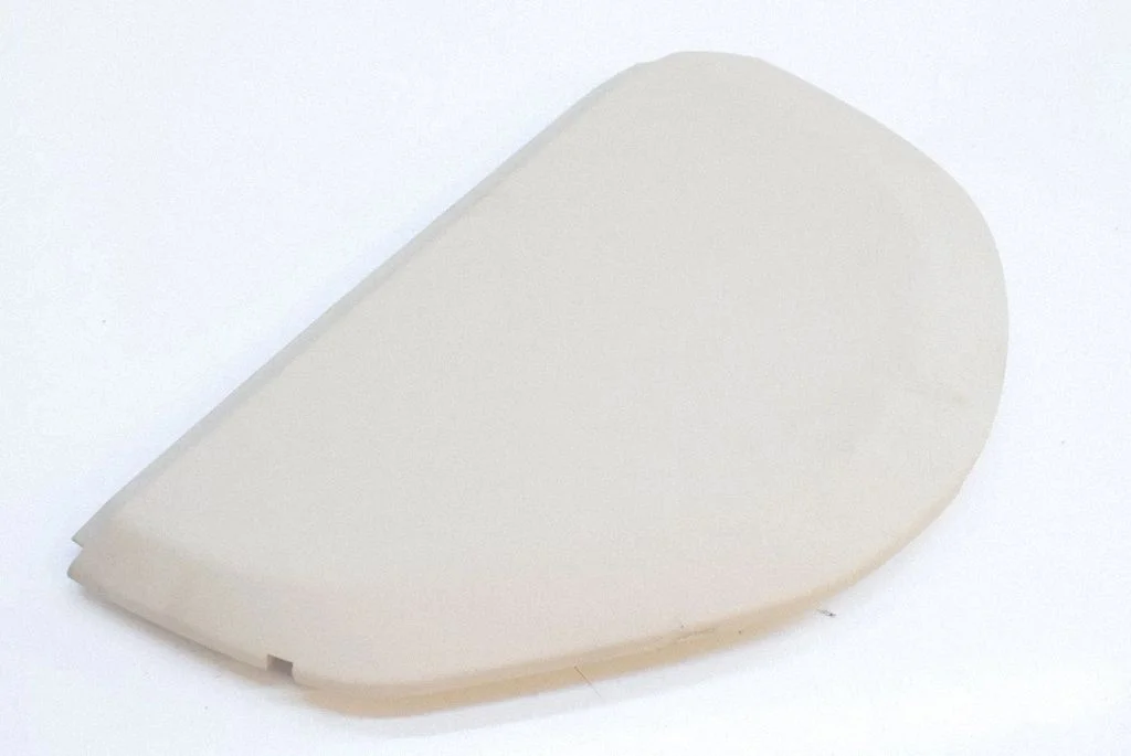 Dashboard glove box trim 7P6858247D