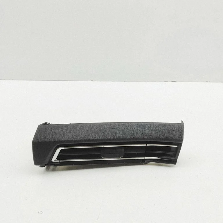 Dashboard air vent grill cover trim 5H2858712
