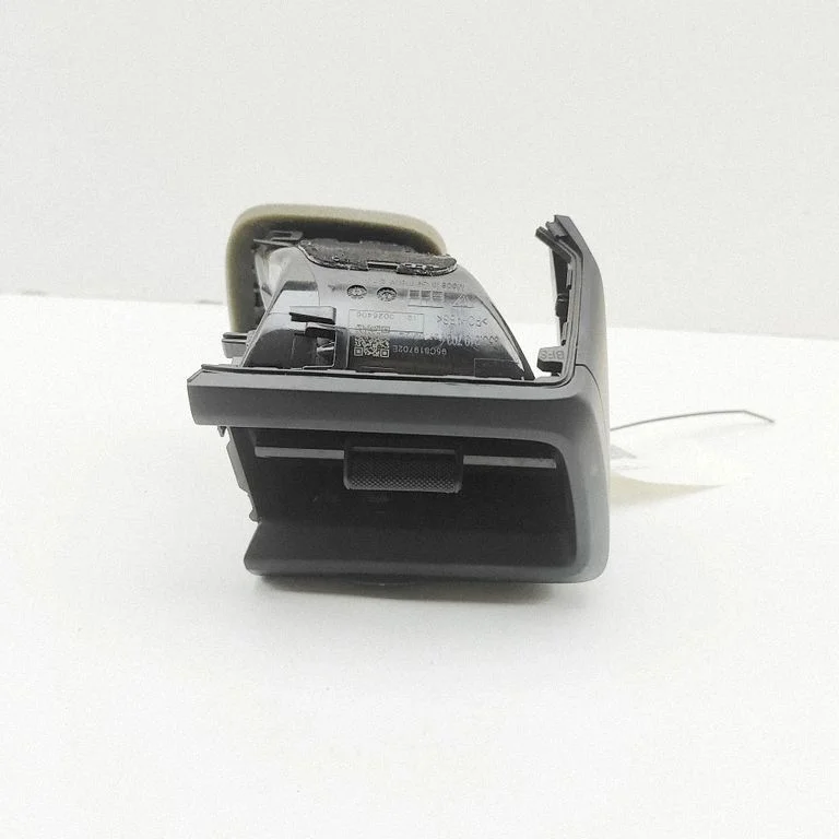 Dashboard air vent grill cover trim 95C819702