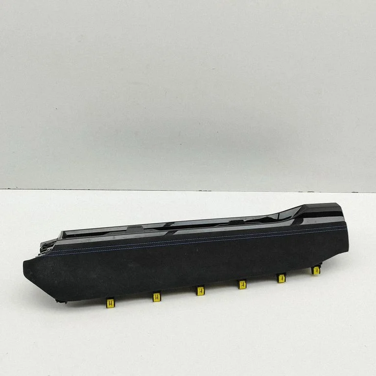 Dashboard air vent grill cover trim 682111548R