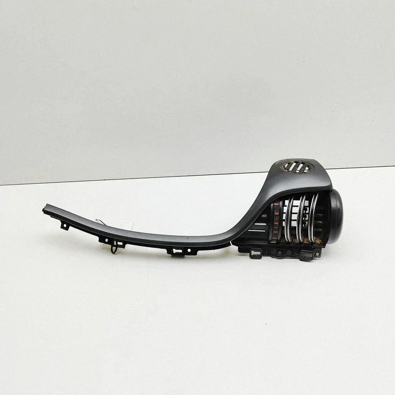 Dashboard air vent grill cover trim SC2E5306400