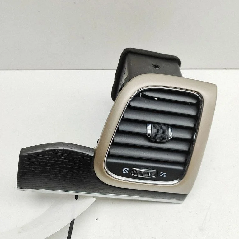 Dashboard air vent grill cover trim X90016402MR
