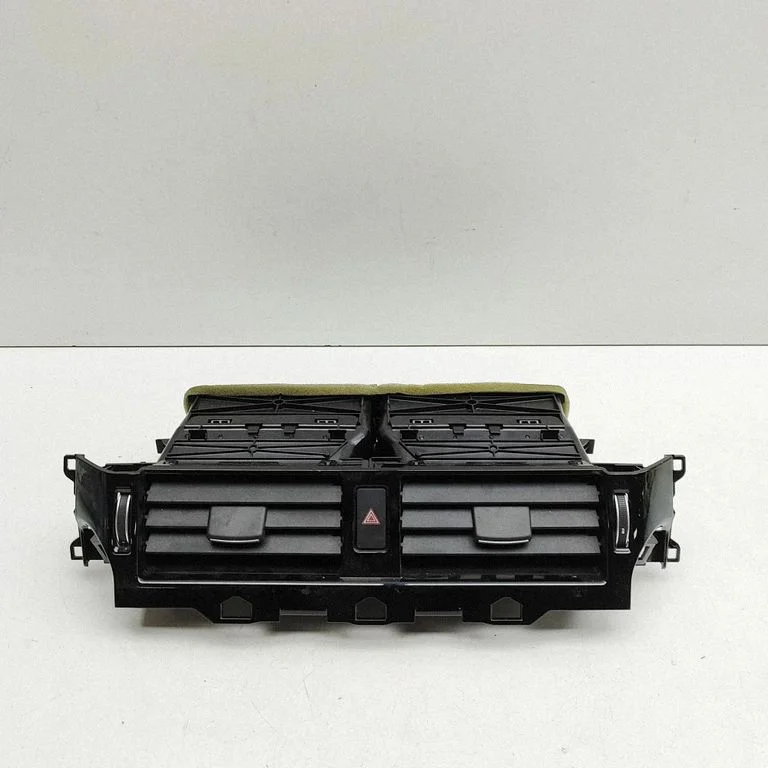 Dashboard air vent grill cover trim HY3211K656AA