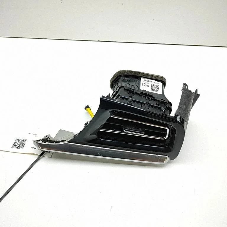 Paneļa gaisa restītes 84790G5RC0SA1