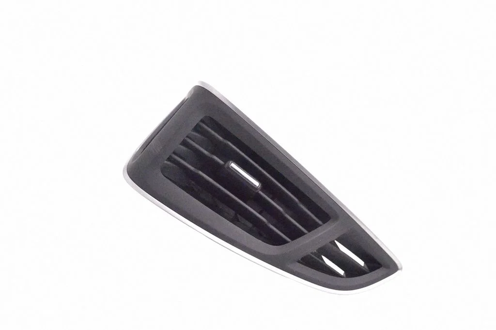 Paneļa gaisa restītes BM51A018B09DH