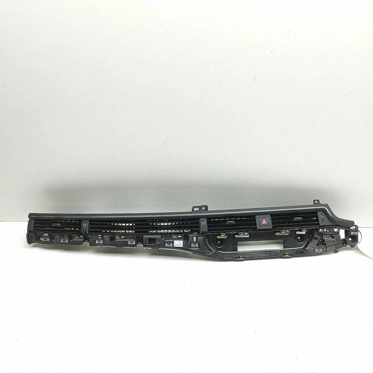 Dashboard air vent grill cover trim 8W2820902
