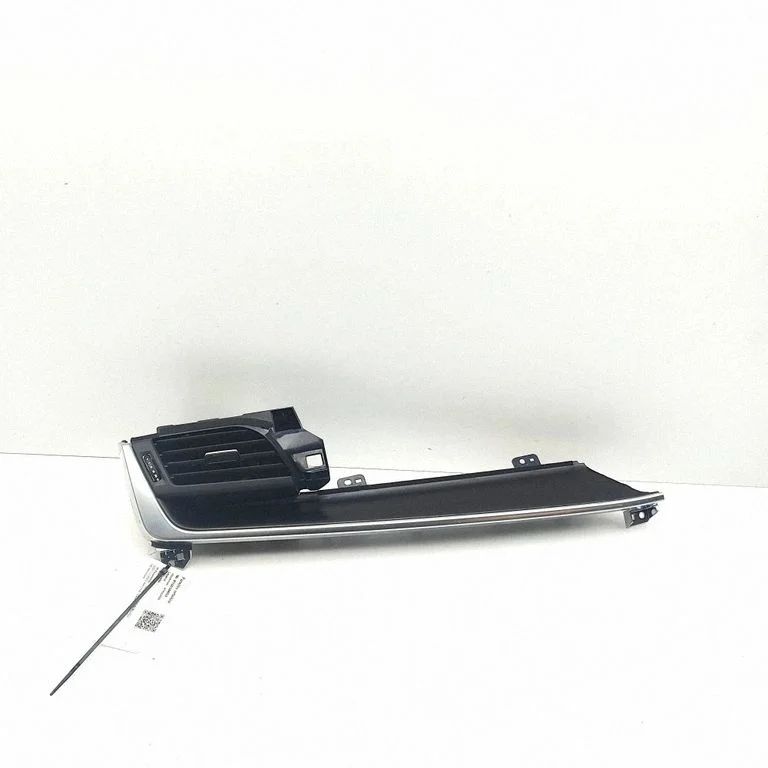 Dashboard air vent grill cover trim 684116UA1A