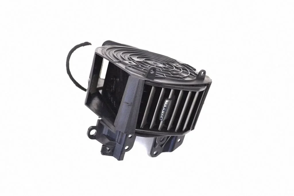 Paneļa gaisa restītes 8X2319K617BH