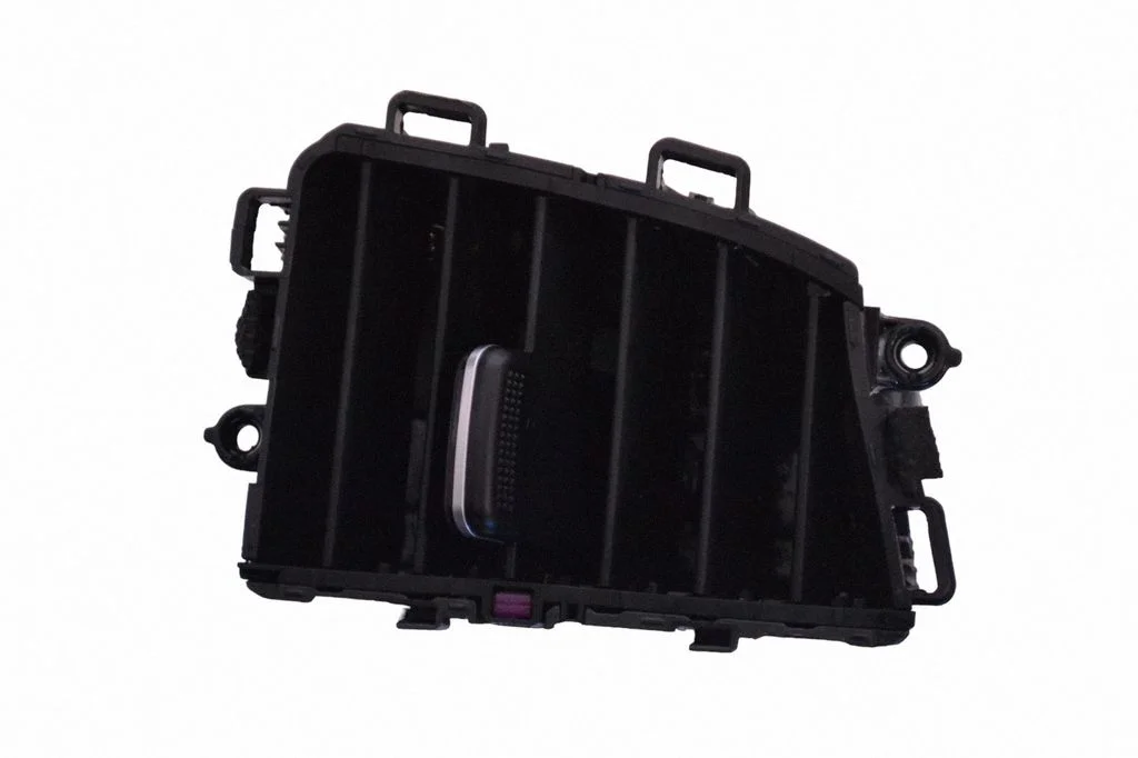 Paneļa gaisa restītes 84740J7BB0FHV