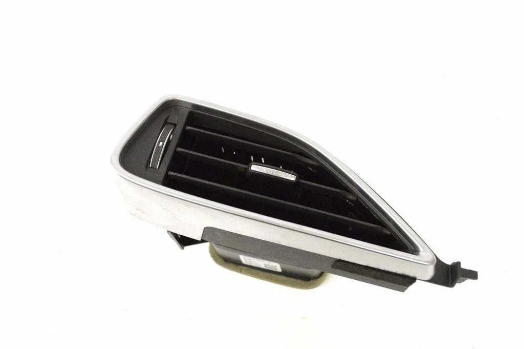 Paneļa gaisa restītes – Jaguar XE (2015-)