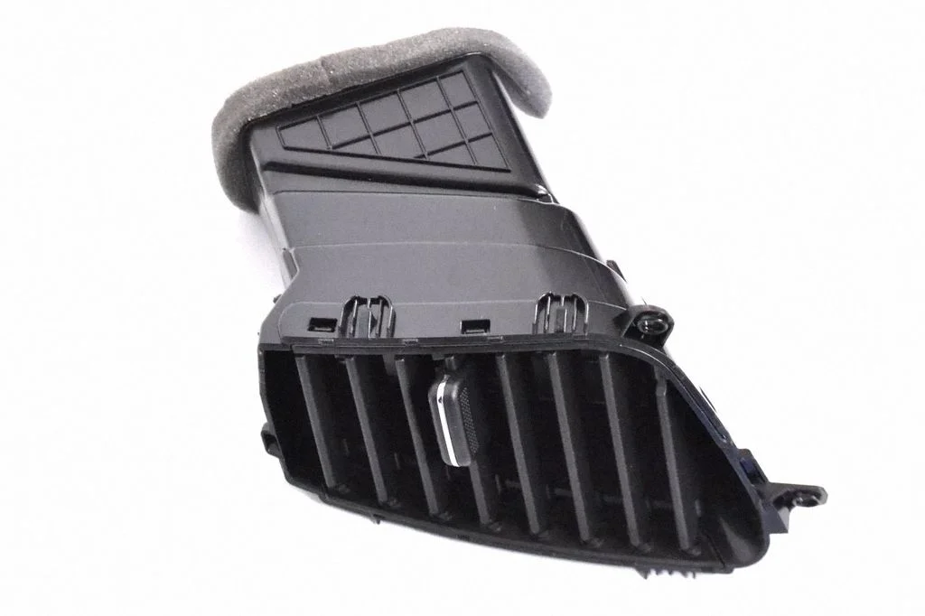 Dashboard air vent grill cover trim – SsangYong Tivoli (2015-)
