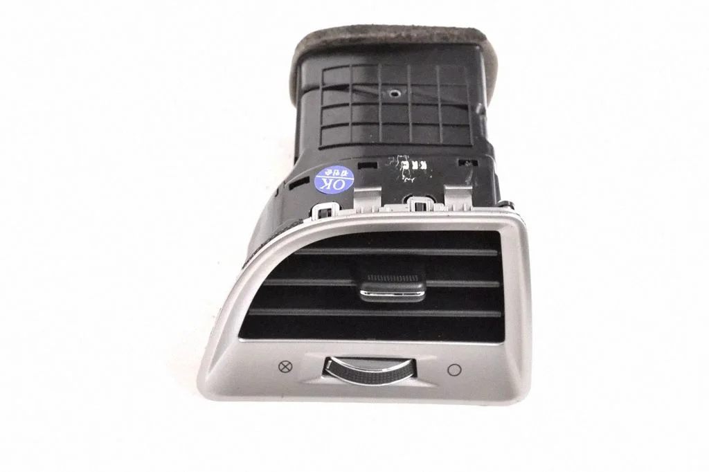 Dashboard air vent grill cover trim – SsangYong Tivoli (2015-)