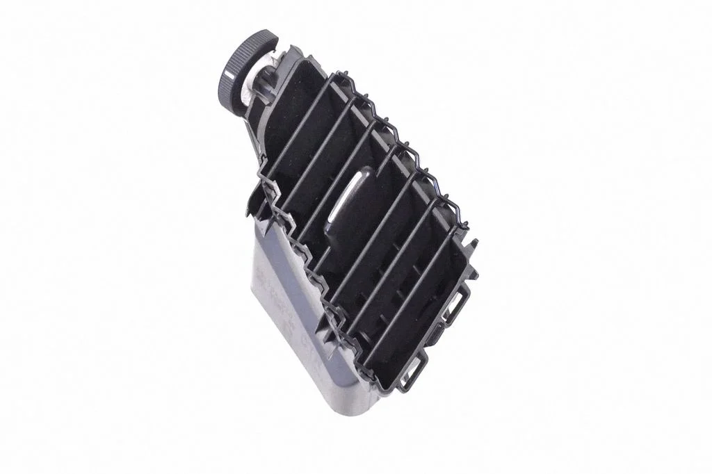 Paneļa gaisa restītes 66110AJ020