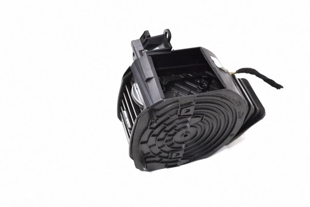 Paneļa gaisa restītes 8X2310K617BJ