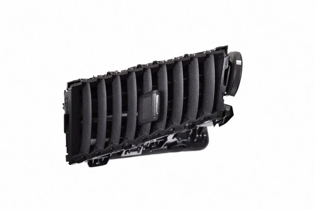 Paneļa gaisa restītes 687511CA1A
