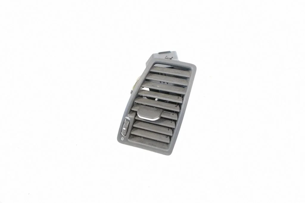 Dashboard air vent grill cover trim – Volvo XC90 (2007-2014)