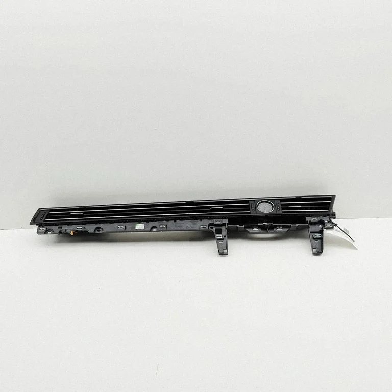 Dashboard air vent grill cover trim 3G2858415E