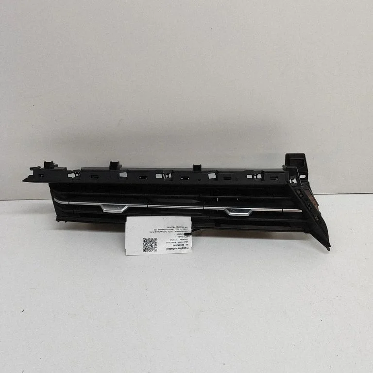 Paneļa gaisa restītes 89C820951A