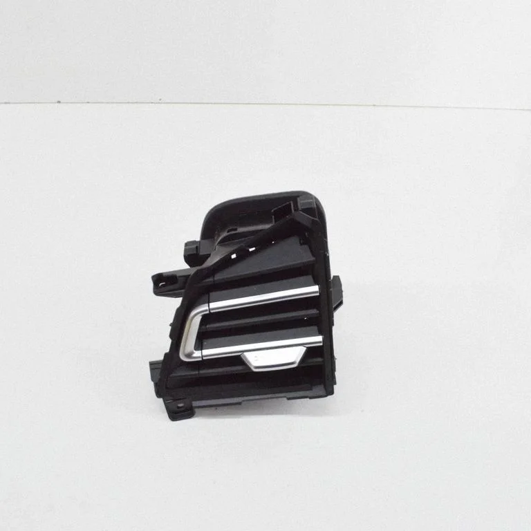 Paneļa gaisa restītes 89B820902A