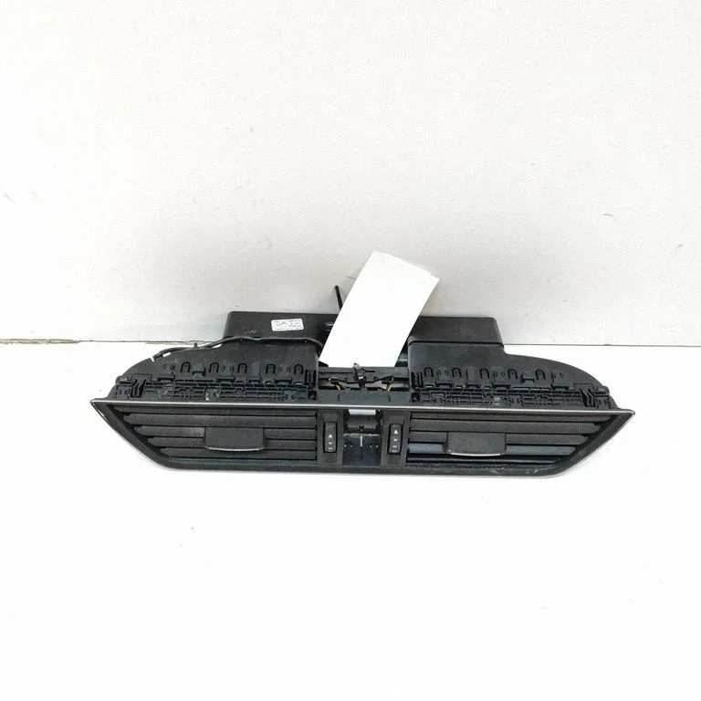 Armatuurlaua õhutusresti kate 3V0820951D