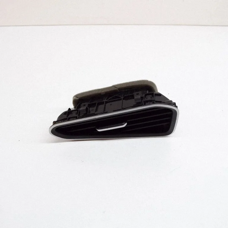 Paneļa gaisa restītes 10A819703