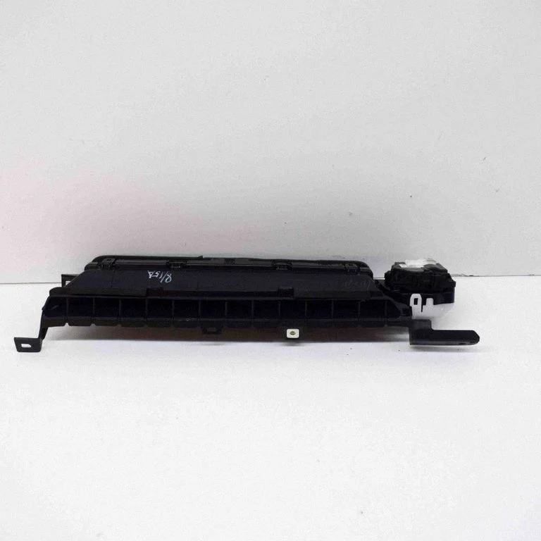 Dashboard air vent grill cover trim – Tesla Model Y (2020-)