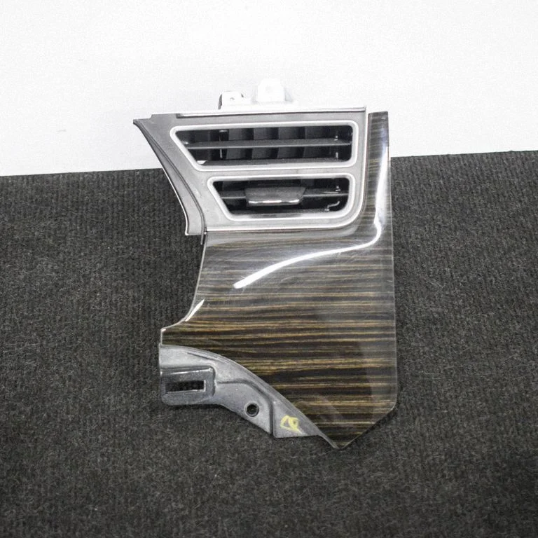 Kratka nawiewu szyby 100782700C