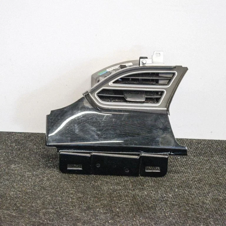 Armatuurlaua õhutusresti kate – Tesla Model S (2012-)