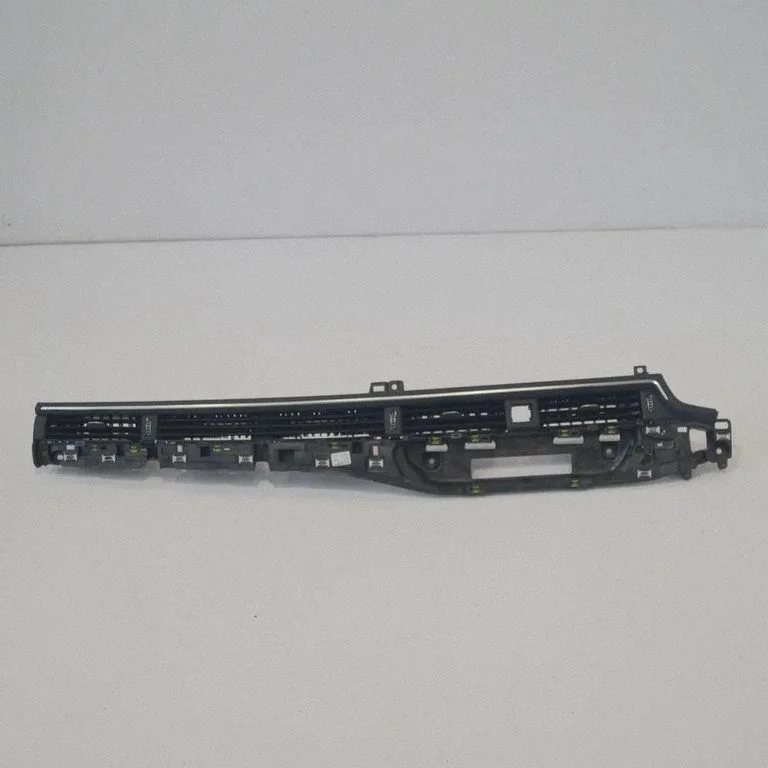 Dashboard air vent grill cover trim 8W2820902