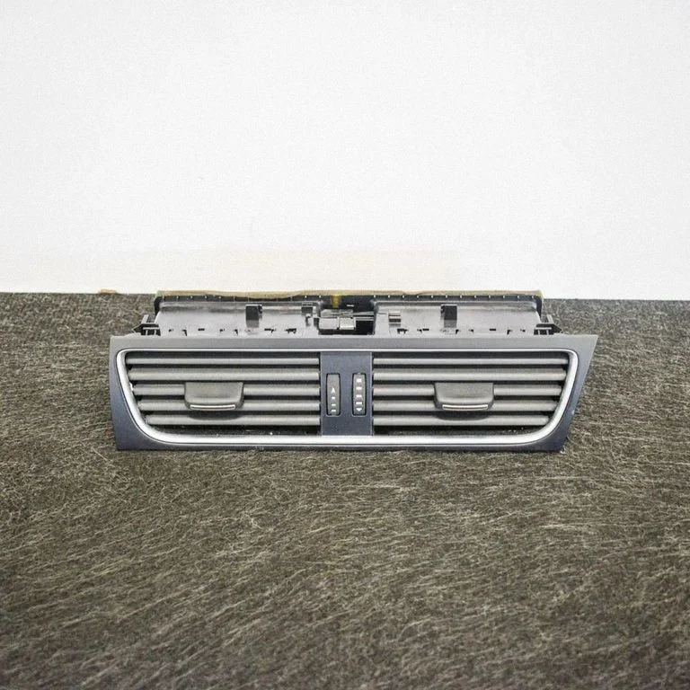 Dashboard air vent grill cover trim – Audi A4 Allroad B8 (2008-2016)