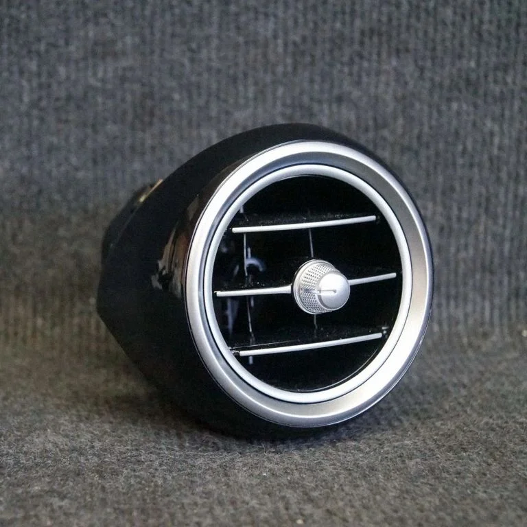 Armatuurlaua õhutusresti kate – Mercedes-Benz C-klass W205 (2014-2021)