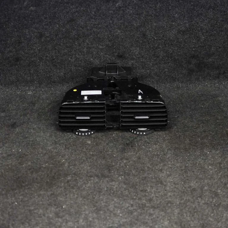 Paneļa gaisa restītes – Volkswagen Scirocco (2008-2016)