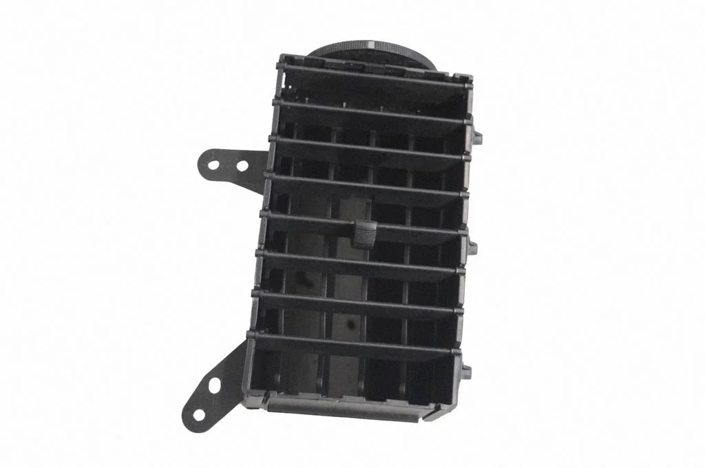 Kratka nawiewu szyby 05028820AA