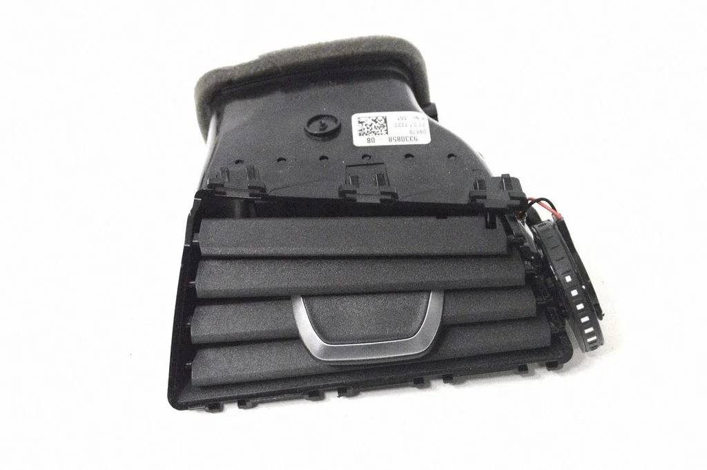 Dashboard air vent grill cover trim – BMW Series 5 M5 F90 (2017-)