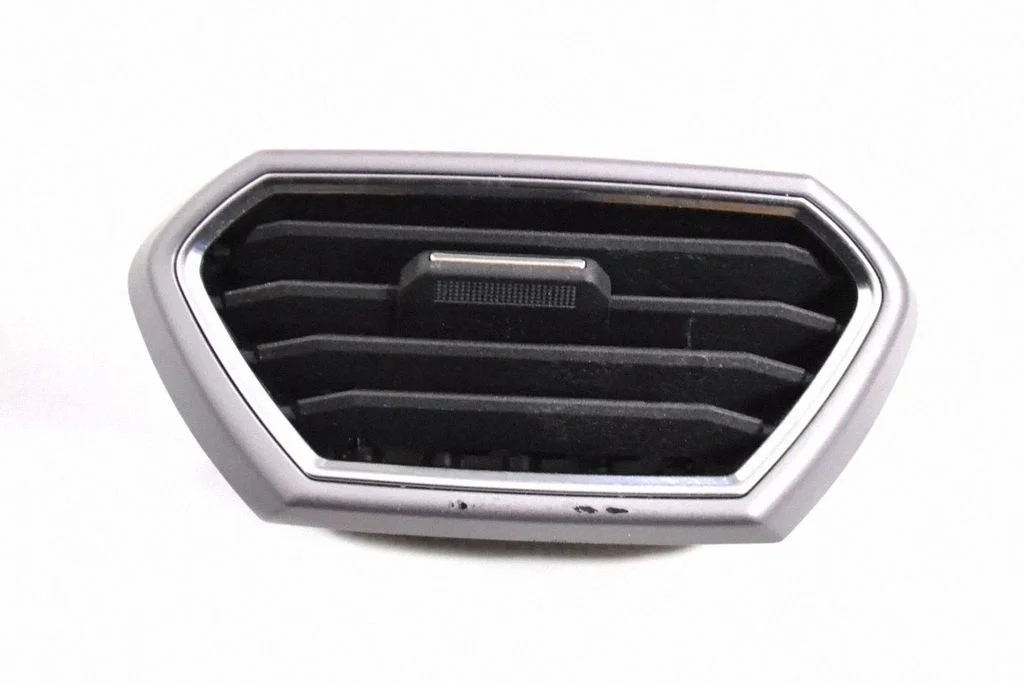 Paneļa gaisa restītes 5FC820901A