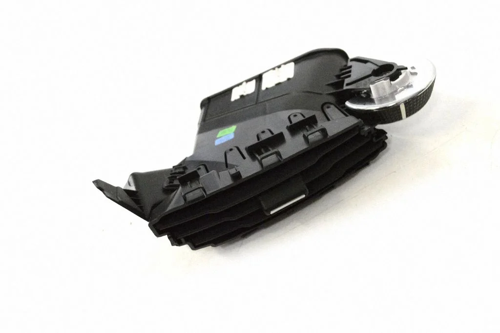 Kratka nawiewu szyby BM51A014L20BE