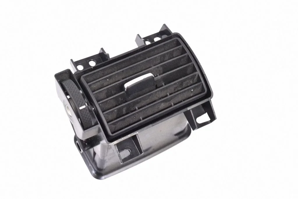 Dashboard air vent grill cover trim 8C1119C681AA