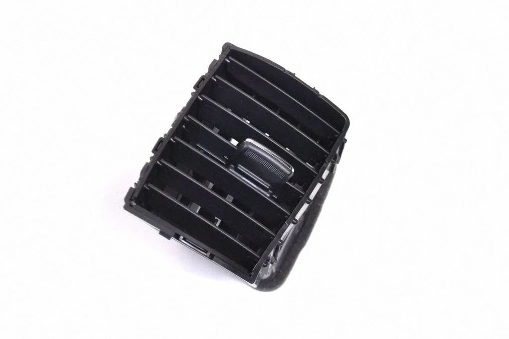 Armatuurlaua õhutusresti kate 8030A203