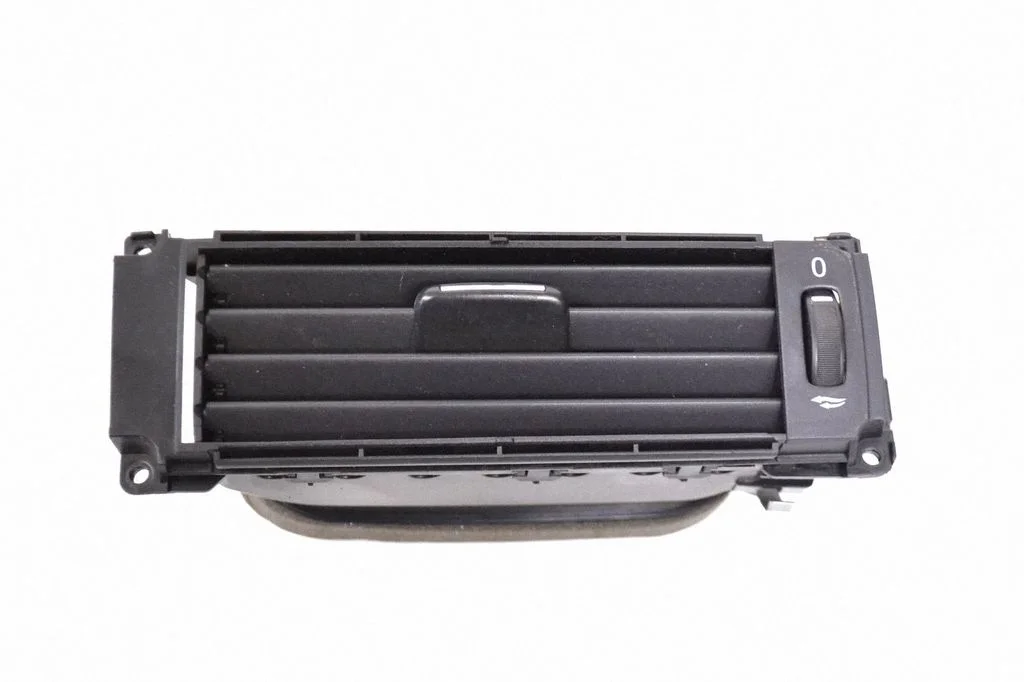 Dashboard air vent grill cover trim – Volvo V70 (2008-2013)