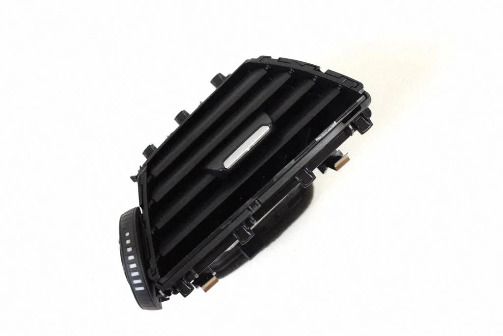 Paneļa gaisa restītes – BMW 1. sērija F20 F21 (2011-2019)