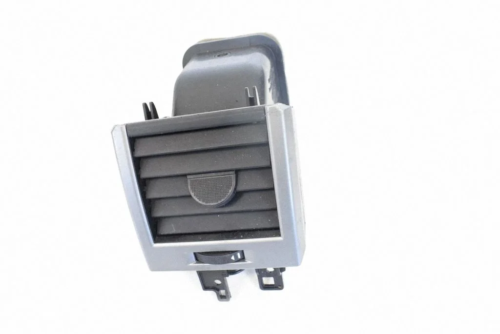 Paneļa gaisa restītes JBD500160XXX