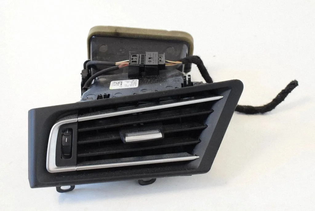 Dashboard air vent grill cover trim 9115861