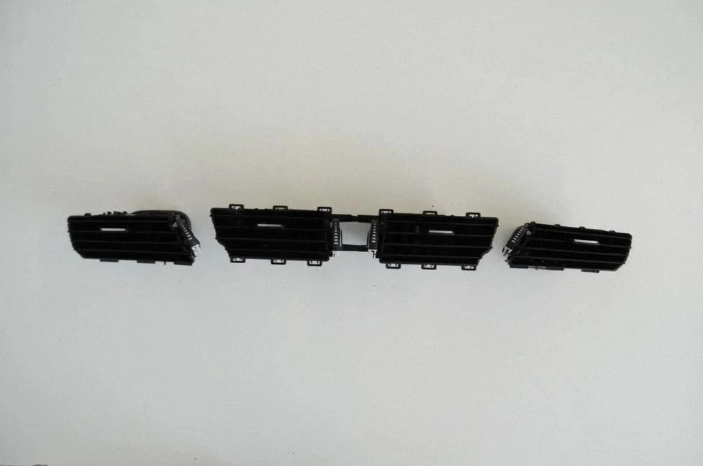 Kratka nawiewu szyby – BMW X1 F48 F49 (2015-2022)