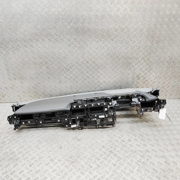Deska rozdzielcza 84720KL800WK