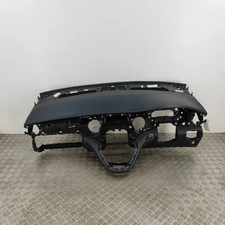 Deska rozdzielcza A4476800387