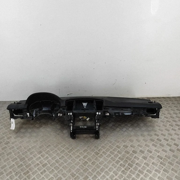 Deska rozdzielcza A1666800087