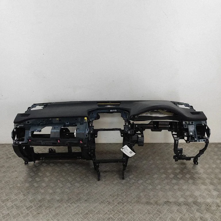Dashboard 5530378020