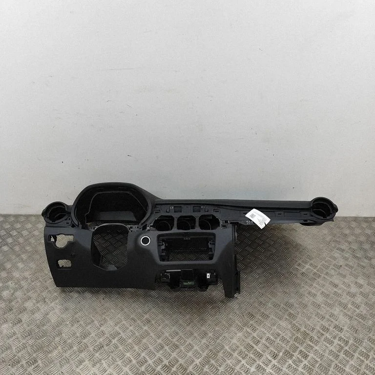 Armatuurlaud A2466807600