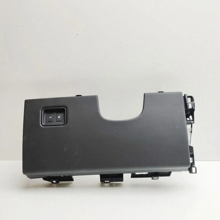 Armatuurlaua alumine viimistluspaneel M8E2044F08A